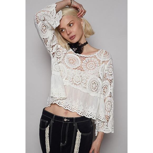 Pol Tops - POL Crochet Cropped Flowey Top
